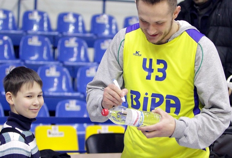 Прев'ю картинка для новини - Баскетбол.Суперліга. “Кривоозерська” вболіває за… обох суперників!